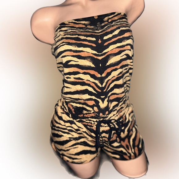 BEBE romper shorts strapless tiger pants jumpsuit pinup burlesque cabaret sexy - Picture 1 of 10